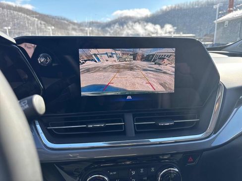 New 2026 Chevrolet Trax ACTIV w/ Driver Confidence Package image 17