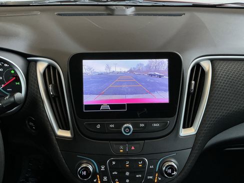 Used 2024 Chevrolet Malibu LT image 10