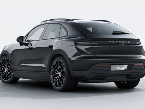 New 2026 Porsche Macan 4 Electric image 3
