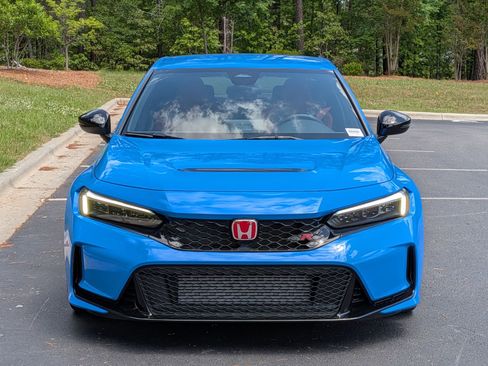 Used 2025 Honda Civic Type R image 32