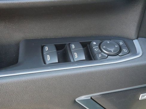 Used 2025 Chevrolet Silverado 3500 LTZ w/ LTZ Plus Package image 18