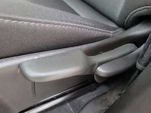 Used 2024 Chevrolet Colorado W/T image 20