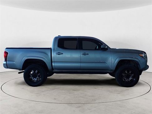 Used 2020 Toyota Tacoma SR5 image 6
