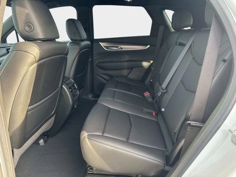 New 2025 Cadillac XT5 Luxury w/ LPO, Floor Liner Package AWD/4WD image 11