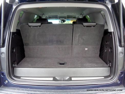 Used 2017 GMC Yukon SLT image 27