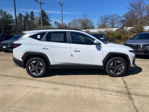 New 2026 Hyundai Tucson SEL image 2