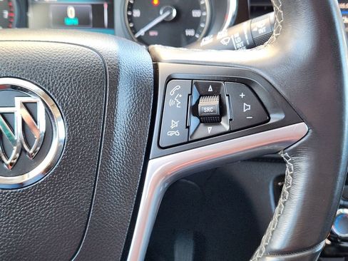 Used 2022 Buick Encore Preferred w/ Safety Package image 19