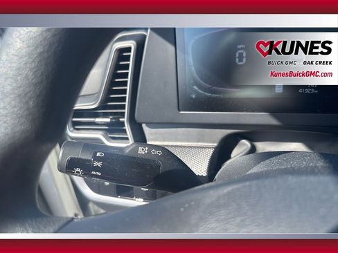 Used 2024 Kia Sportage LX image 30