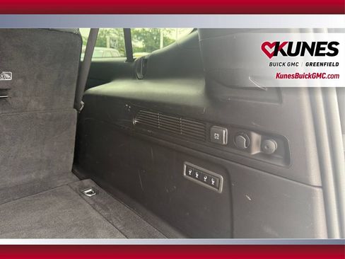 Used 2024 Jeep Wagoneer L Series II w/ Flexible Seating Group AWD/4WD image 36