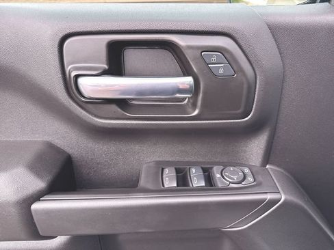 Used 2025 Chevrolet Silverado 1500 Custom Trail Boss w/ LPO, Dark Essentials Package AWD/4WD image 22