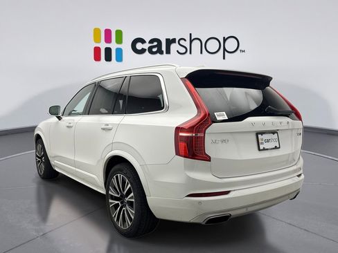 Used 2020 Volvo XC90 T5 Momentum image 3
