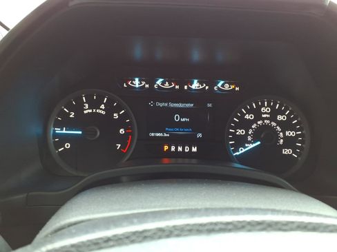 Used 2019 Ford F150 XLT w/ Equipment Group 302A Luxury image 8