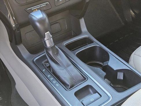 Used 2017 Ford Escape Titanium image 12