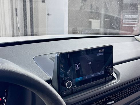 Used 2025 Honda Accord SE image 10