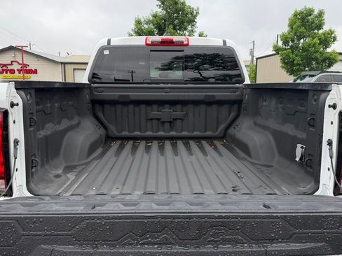 Used 2024 Chevrolet Colorado Z71 w/ Z71 Convenience Package 2 image 36