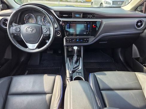 Used 2019 Toyota Corolla XSE FWD image 12