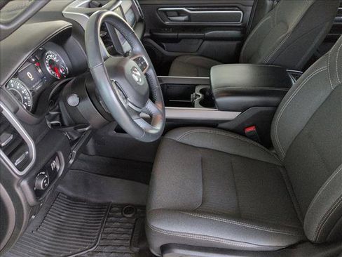 Used 2022 RAM 1500 Big Horn AWD/4WD image 14
