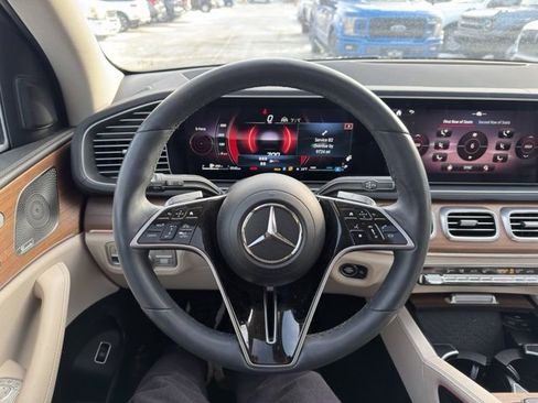 Used 2024 Mercedes-Benz GLE 350 4MATIC image 17