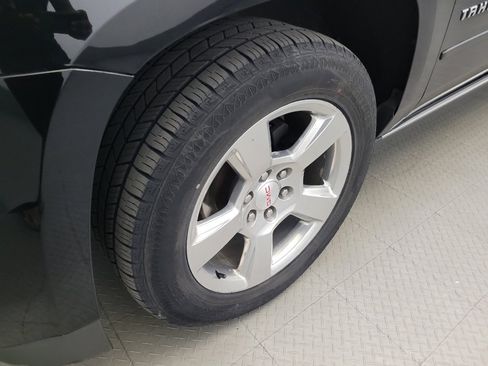 Used 2019 Chevrolet Tahoe Premier AWD/4WD image 31
