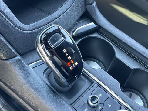 Used 2023 Cadillac XT6 Premium Luxury image 16