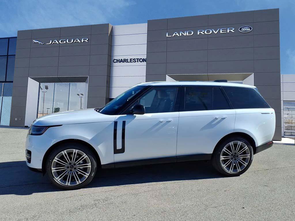 New 2026 Land Rover Range Rover SE AWD/4WD image 2