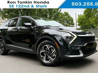Used 2024 Kia Sportage LX image 1