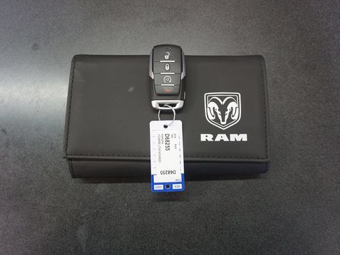 Used 2019 RAM 1500 Laramie RWD image 19