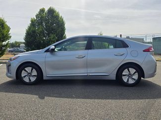 Used 2022 Hyundai Ioniq SE FWD video 2