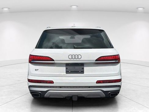 Used 2025 Audi Q7 3.0T Premium image 5