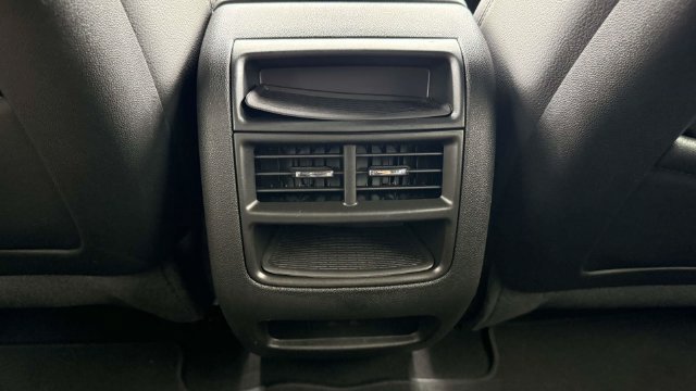 Certified 2024 Cadillac XT5 Luxury w/ LPO, Floor Liner Package AWD/4WD image 61