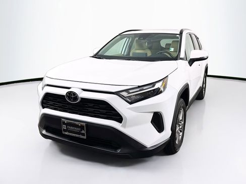 Certified 2023 Toyota RAV4 XLE w/ Convenience Package AWD/4WD image 3
