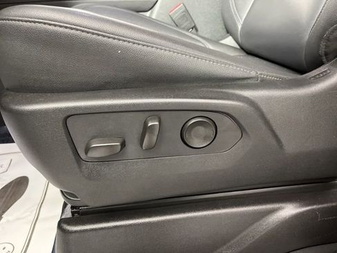 Used 2024 Chevrolet Tahoe LT RWD image 33