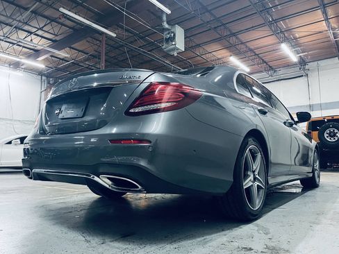Used 2017 Mercedes-Benz E 300 4MATIC image 8