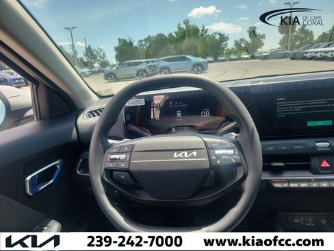 New 2026 Kia K4 FWD image 22