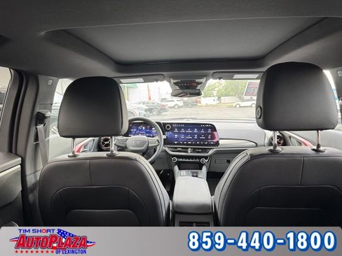 Used 2025 Chevrolet Equinox EV RS FWD image 40