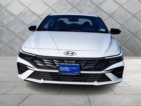 Certified 2025 Hyundai Elantra Sport image 2