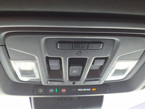 Used 2024 Chevrolet Silverado 2500 High Country w/ High Country Premium Package AWD/4WD image 10