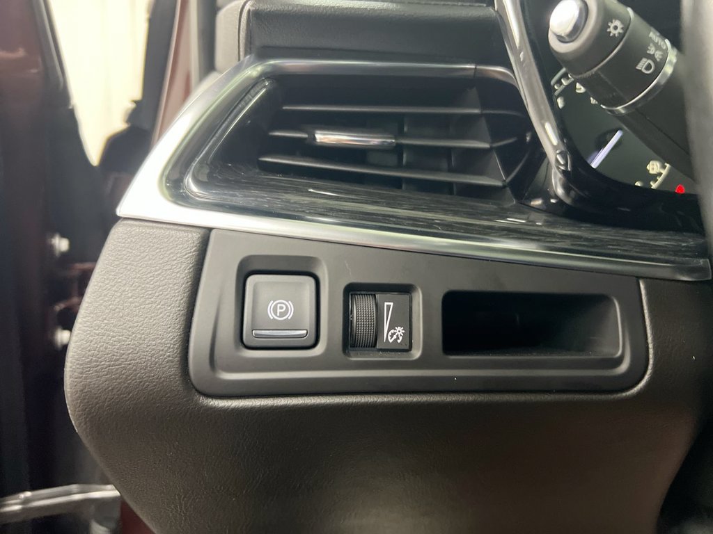 Used 2023 Cadillac XT5 Premium Luxury FWD image 19