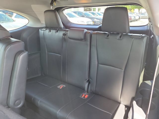 Used 2022 Toyota Highlander XLE AWD/4WD image 24