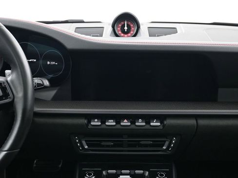 Used 2022 Porsche 911 Carrera GTS image 9