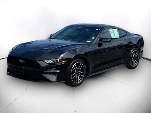 Used 2022 Ford Mustang Premium image 2