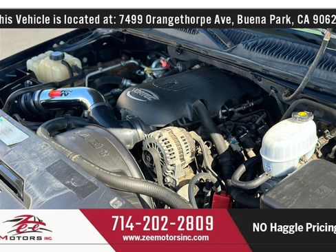 Used 2004 Chevrolet Suburban LT w/ Preferred Equipment Group image 50