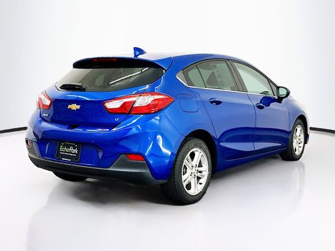 Used 2018 Chevrolet Cruze LT w/ Convenience Package image 9