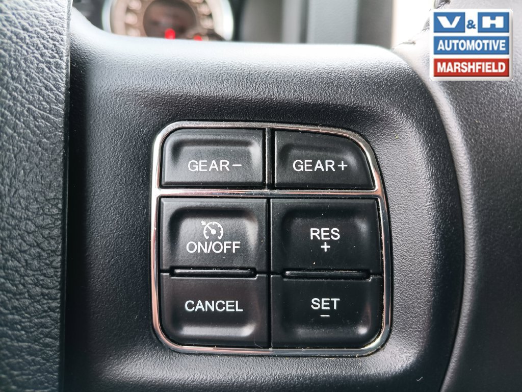 Used 2019 RAM 1500 Big Horn AWD/4WD image 15