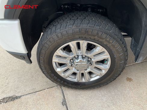 Used 2023 GMC Sierra 2500 Denali w/ Denali Ultimate Package image 7