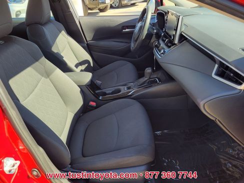 Certified 2021 Toyota Corolla LE image 14
