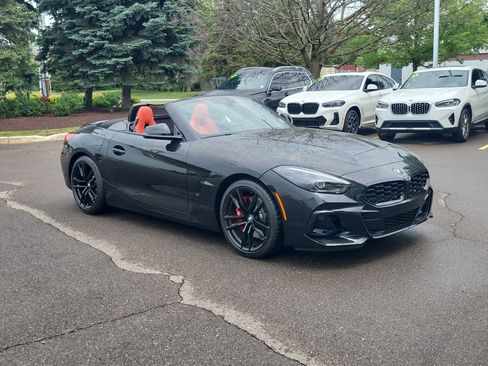 New 2026 BMW Z4 M40i w/ Premium Package RWD image 8