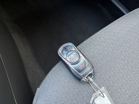 Used 2025 Buick Encore GX Preferred image 21