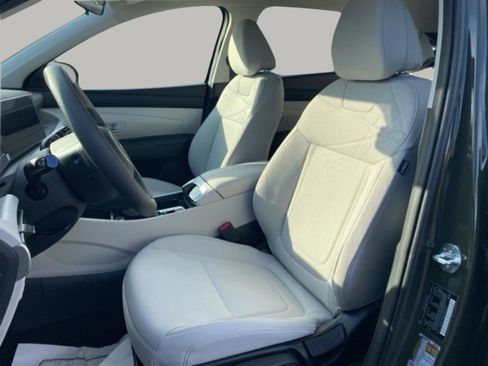 New 2026 Hyundai Tucson SE image 11