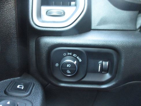 Used 2023 RAM 2500 Tradesman image 24